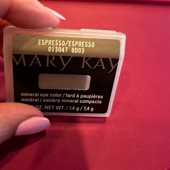 Mary Kay chromafusion eye shadow and mineral eye color 7 colors to pick - Picture 2 of 7